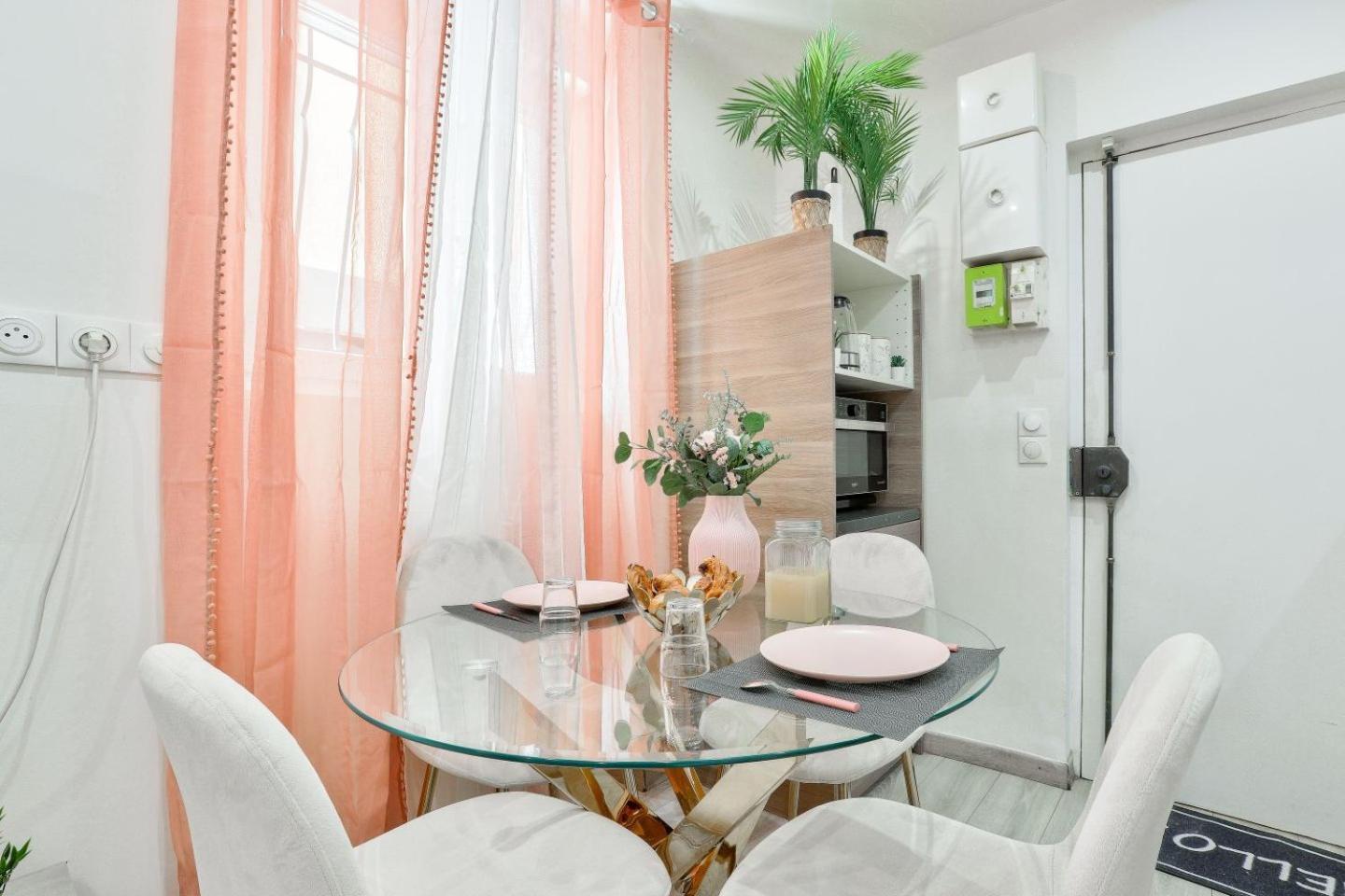 Le Nid Douillet Appartement Confortable A 5 Min Du Stade De France Et Proche De L'Aeroport Cdg Saint-Denis  Exterior foto